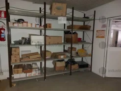 28#8723 Arredamento ufficio, pc, periferiche
