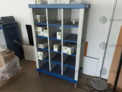 28#8723 Arredamento ufficio, pc, periferiche