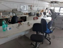 28#8723 Arredamento ufficio, pc, periferiche