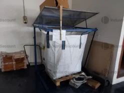 28#8723 Arredamento ufficio, pc, periferiche