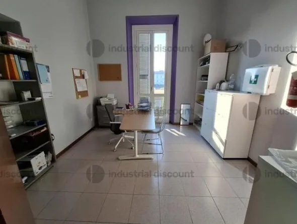 3#8857 Arredi cucine e strumenti sanitari