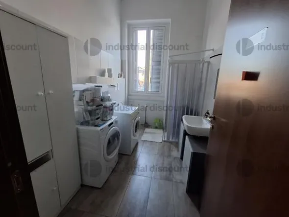 3#8857 Arredi cucine e strumenti sanitari