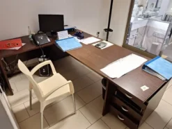 7#8439 Arredi da ufficio