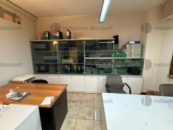 28#9706 Arredi da ufficio e apparecchiatura elettronica