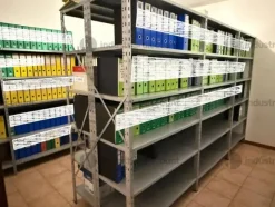 28#9706 Arredi da ufficio e apparecchiatura elettronica