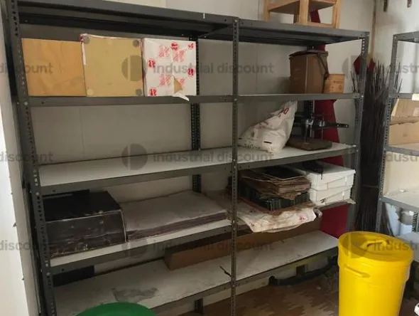 8#8664 Arredi da ufficio e Arredi da panificio
