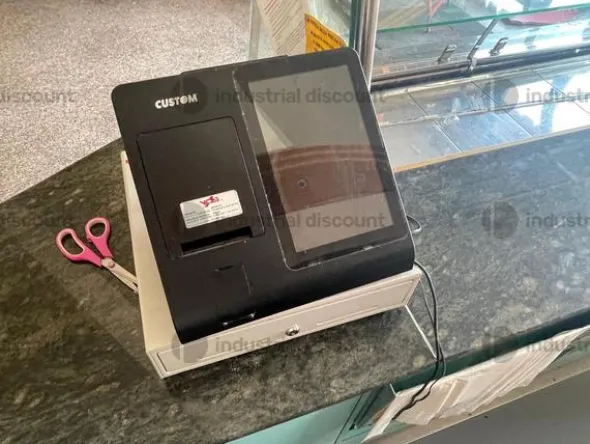 8#8664 Arredi da ufficio e Arredi da panificio
