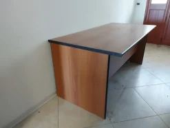 1#8017 Arredi da ufficio e attrezzature da lavoro