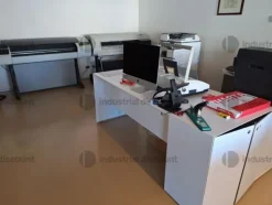1#89310 Arredi da ufficio e Autocarro Nissan Maxity e Attrezzatura termoidraulica