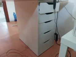 37#78500 Arredi e attrezzatura per ufficio