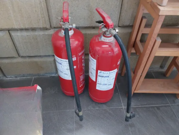 37#78500 Arredi e attrezzatura per ufficio