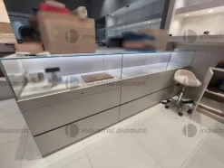 1#9945 Arredi e attrezzature da negozio