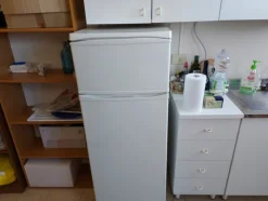 23#7914 Arredi e attrezzature da ufficio e da cucina