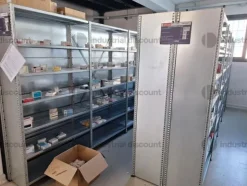 1#9823 Arredi e attrezzature elettroniche da ufficio e scaffalature