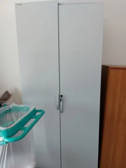 8#7899 Arredi e attrezzature elettroniche ufficio