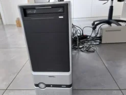 8#7899 Arredi e attrezzature elettroniche ufficio