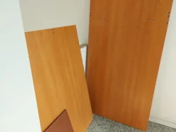 8#7899 Arredi e attrezzature elettroniche ufficio
