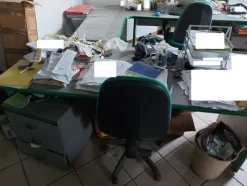 1#7822 Arredi e attrezzature elettroniche da ufficio
