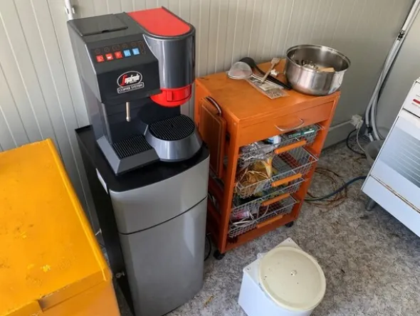 46#6331 Arredi e attrezzature per la lavorazione del latte
