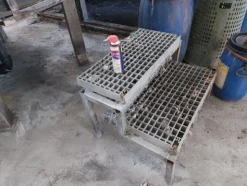 2#8259 Arredi e attrezzature per lavorazione e tintura pelli