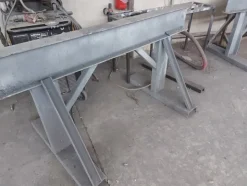 3#7049 Arredi e attrezzature per officina e ufficio