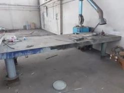 3#7049 Arredi e attrezzature per officina e ufficio
