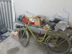 3#7049 Arredi e attrezzature per officina e ufficio