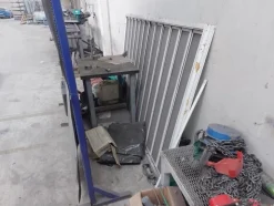 3#7049 Arredi e attrezzature per officina e ufficio