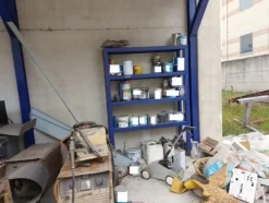 3#7049 Arredi e attrezzature per officina e ufficio