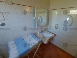 30#8824 Arredi e attrezzature per struttura ricettiva turistica