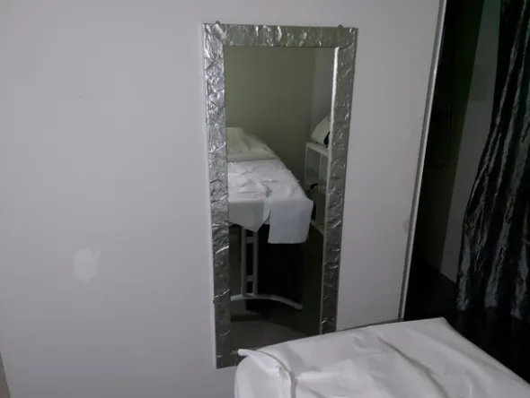 1#7919 Arredi e attrezzature per trattamenti estetici
