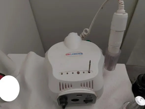 1#7919 Arredi e attrezzature per trattamenti estetici