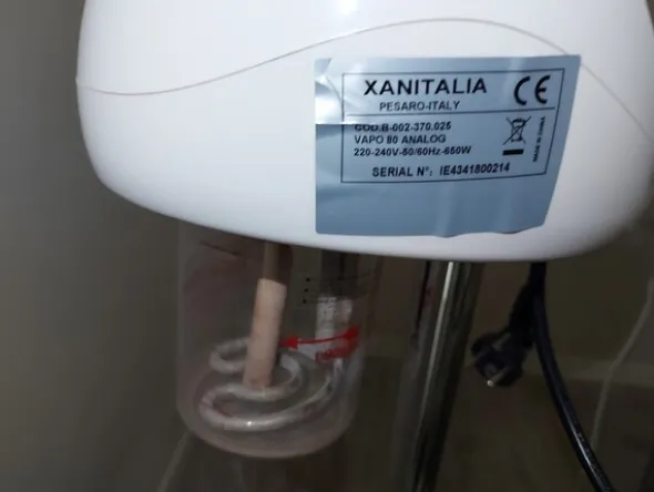 1#7919 Arredi e attrezzature per trattamenti estetici