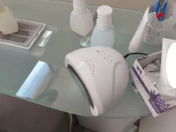 1#7919 Arredi e attrezzature per trattamenti estetici