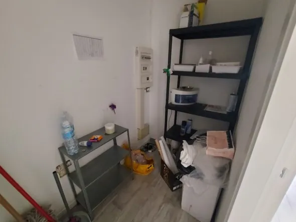 1#7919 Arredi e attrezzature per trattamenti estetici