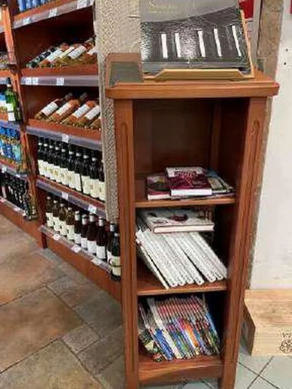 7#7940 Arredi e attrezzature reparto alimentari