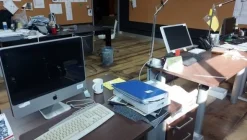 5#7345 Arredi ed attezzatura da ufficio