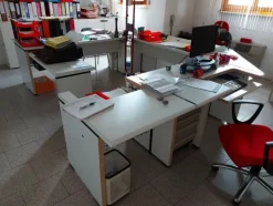 5#8080 Arredi ed attrezzatura da ufficio