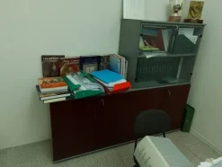 5#8080 Arredi ed attrezzatura da ufficio