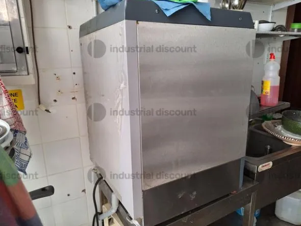 1#9102 Arredi ed attrezzature da cucina
