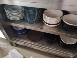 1#9102 Arredi ed attrezzature da cucina