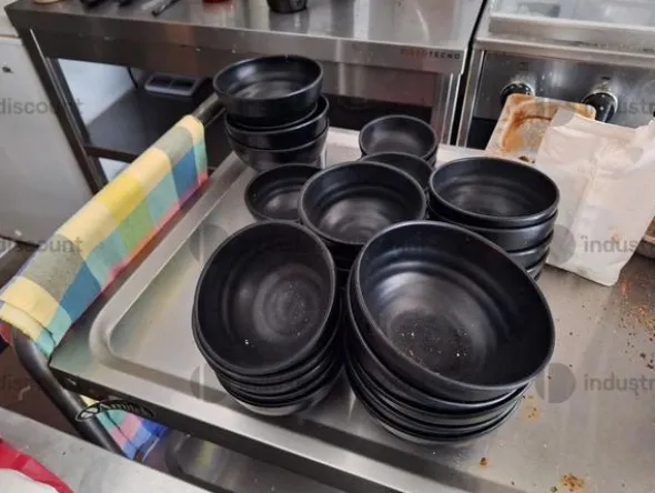 1#9102 Arredi ed attrezzature da cucina