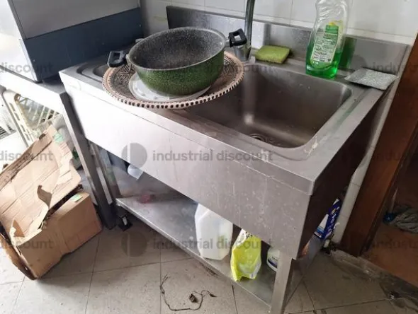 1#9102 Arredi ed attrezzature da cucina