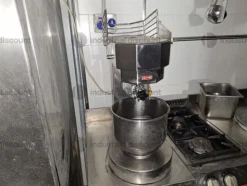 3#8808 Arredi ed attrezzature da laboratorio di pasticceria e prodotti da bar