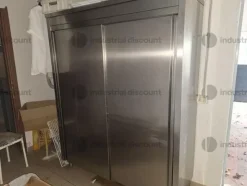 3#10023 Arredi ed attrezzature da ristorante