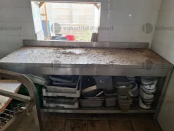 3#10023 Arredi ed attrezzature da ristorante