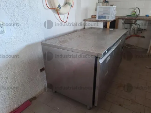 3#10023 Arredi ed attrezzature da ristorante