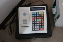 1#7252 Arredi ed attrezzature per supermercato