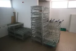 1#7252 Arredi ed attrezzature per supermercato