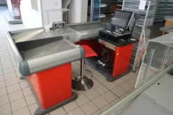 1#7252 Arredi ed attrezzature per supermercato